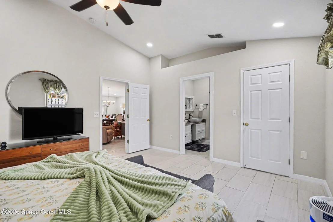 Photo of 215 Mcclain Drive
