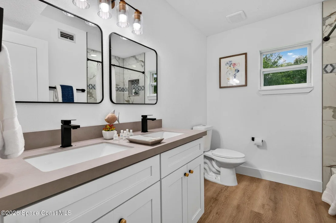 Photo of 3480 Milwaukee Avenue