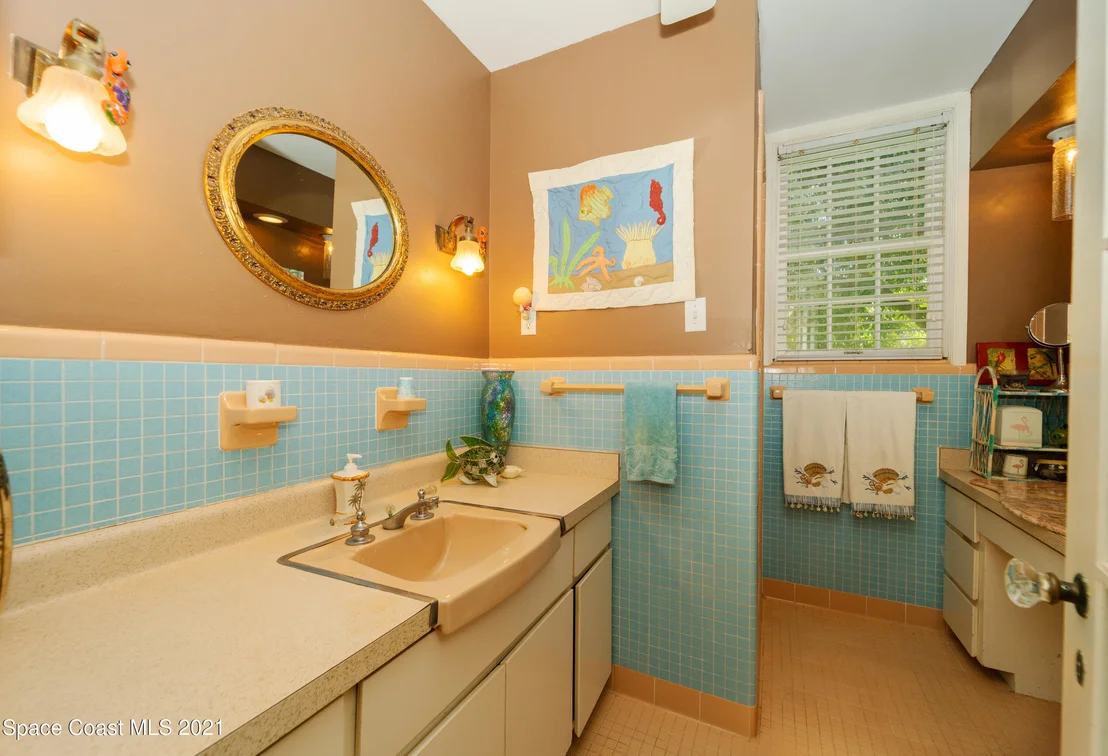Photo of 1201 Rockledge Drive