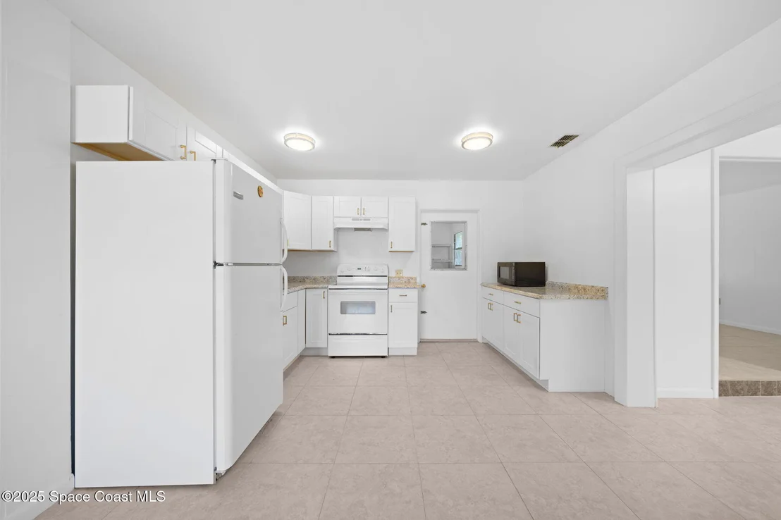 Photo of 2800 Alexander Avenue NE