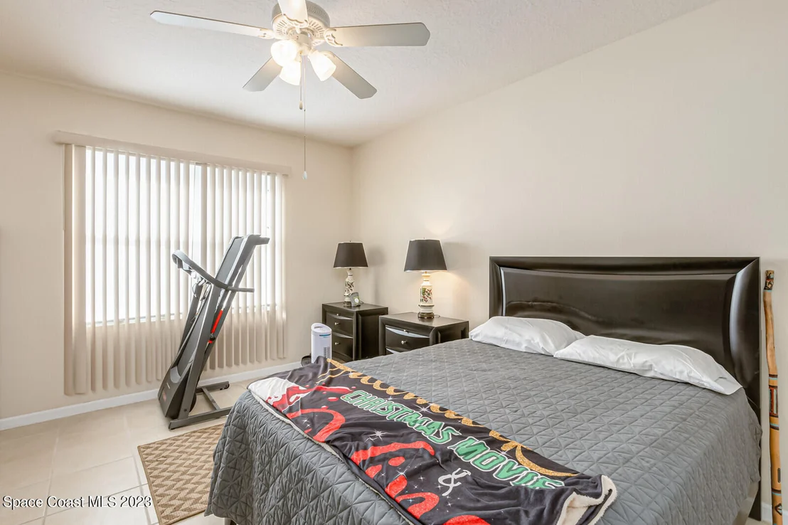 Photo of 881 Benton Drive