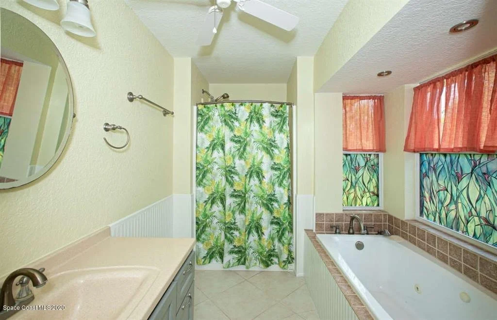 Photo of 400 Hall Road