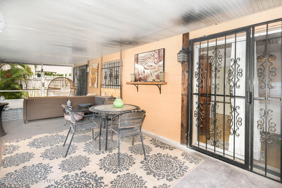 Photo of 525 Live Oak Street