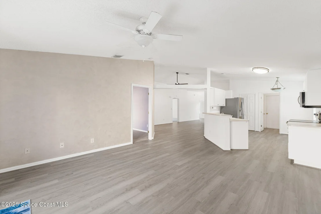 Photo of 2527 Deercroft Drive