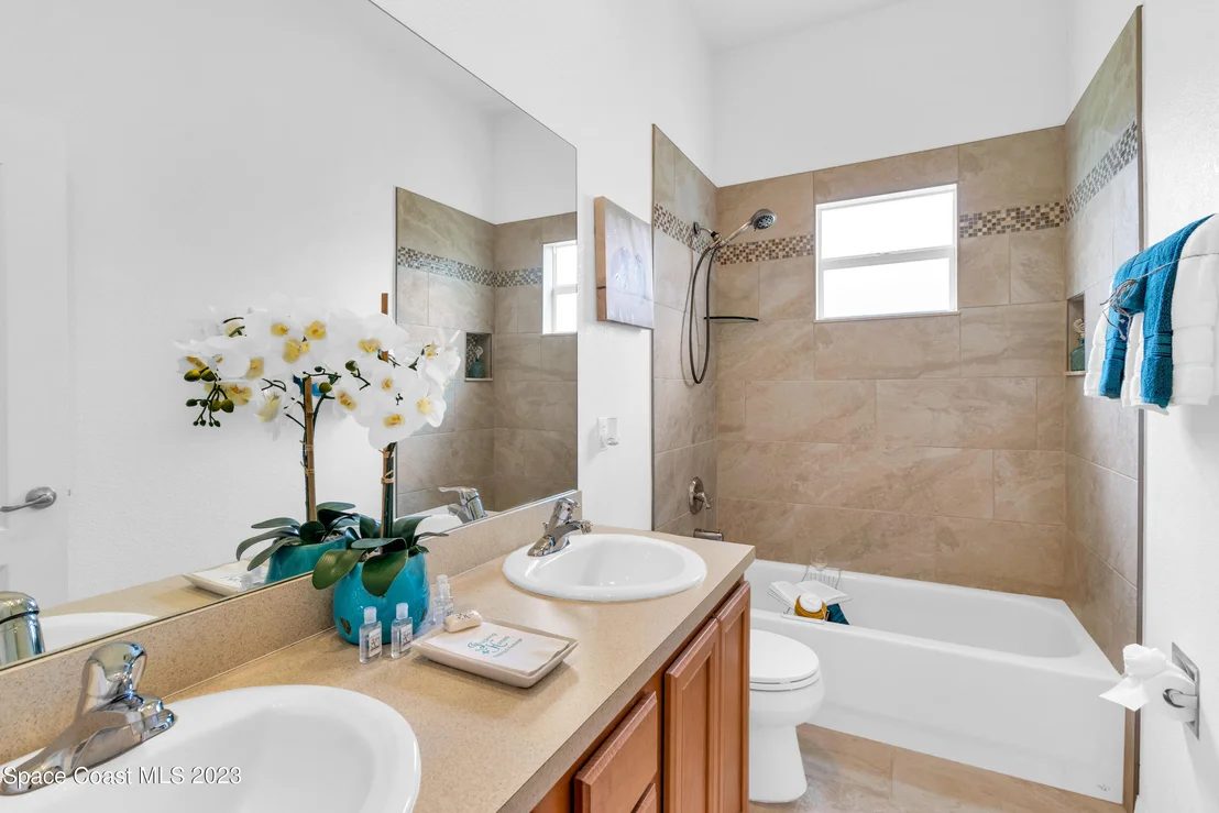 Photo of 2102 Woodfield Circle