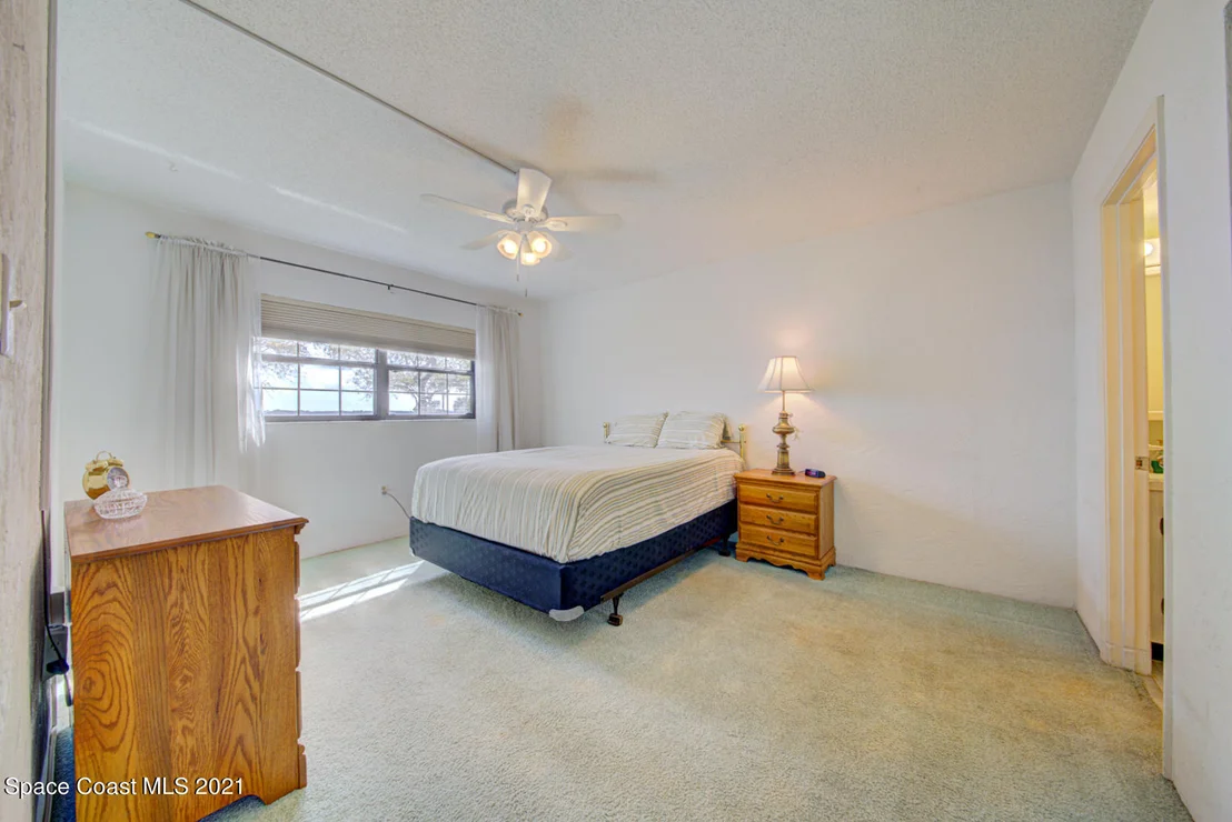Photo of Unit B205 at 1049 Rockledge Drive