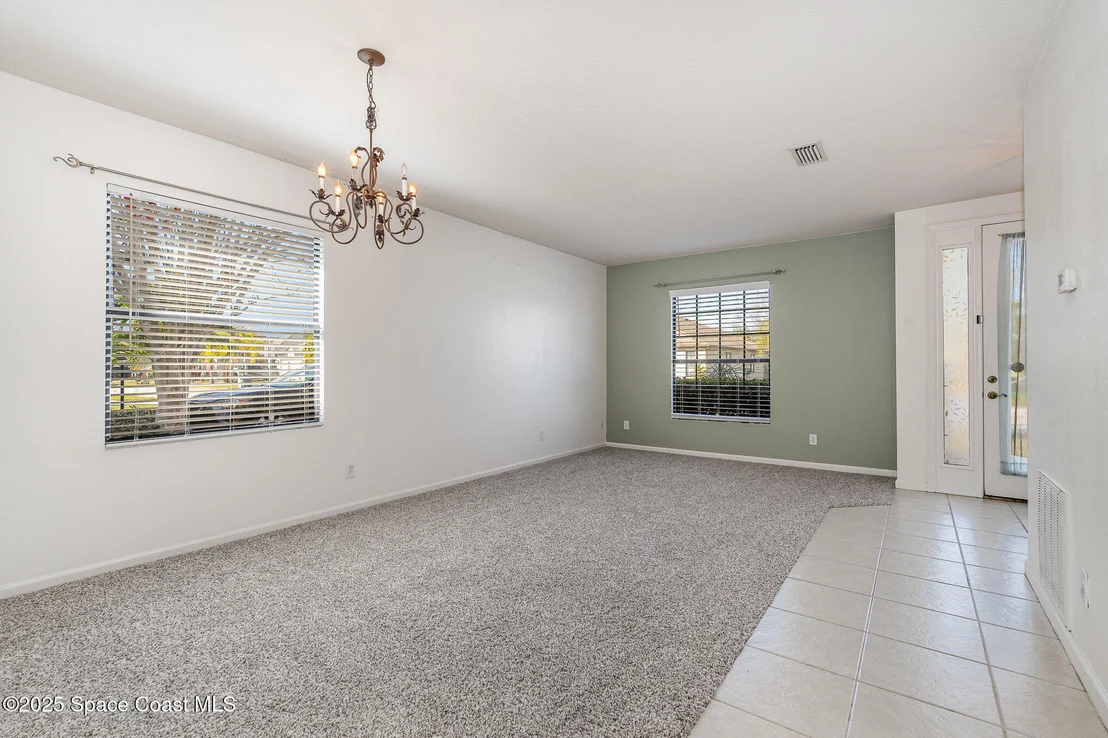 Photo of 1123 Bolle Circle
