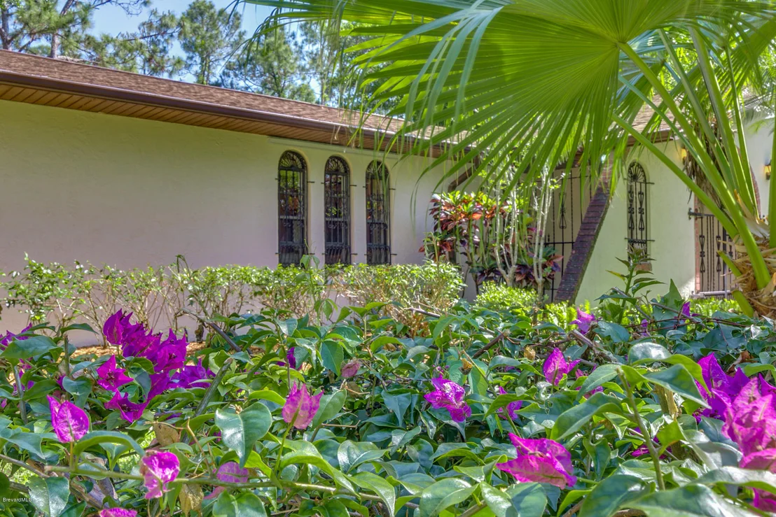 Photo of 2445 Hideaway Lane