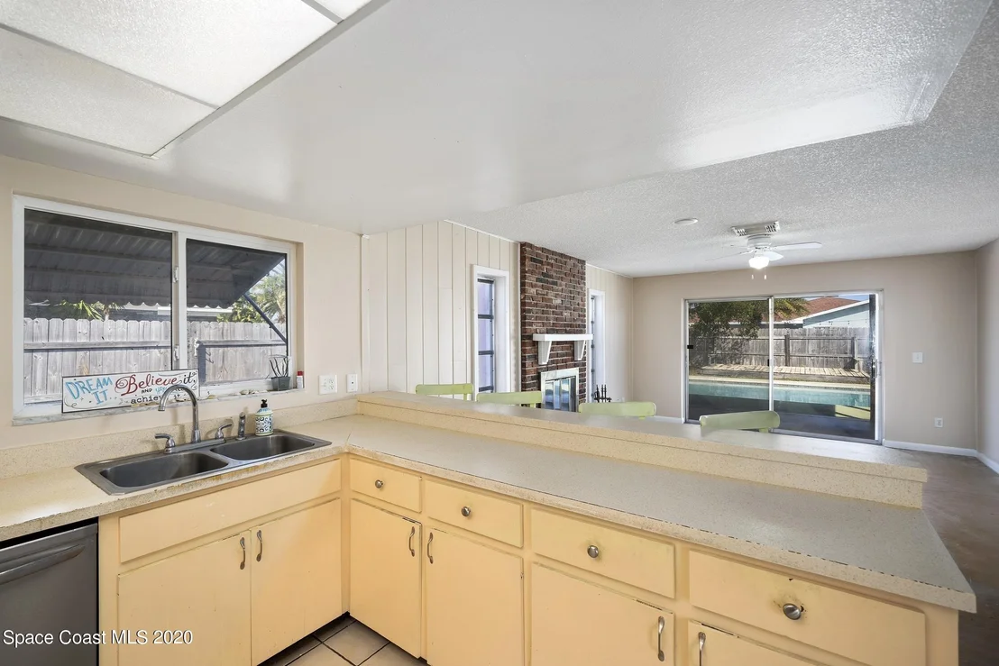 Photo of 182 Sand Dollar Road