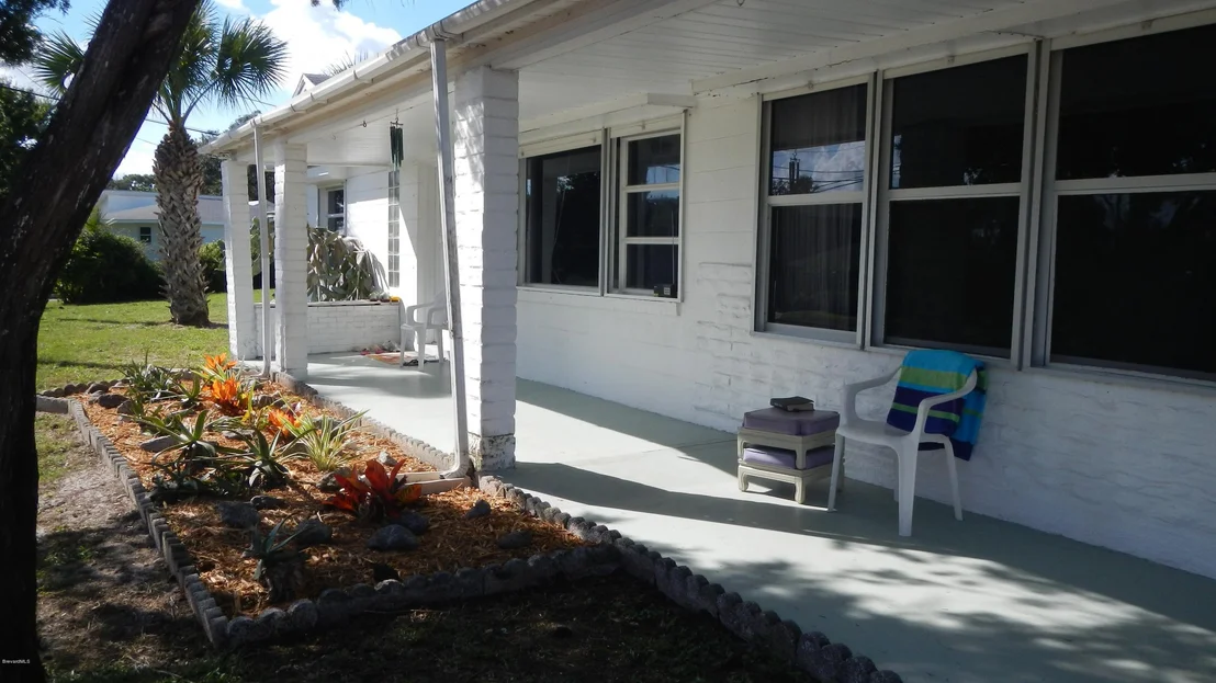 Photo of 860 Indian River Drive