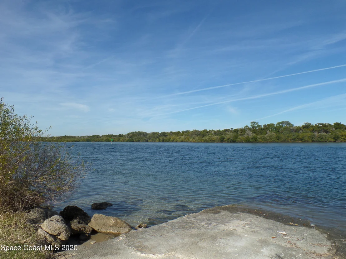 Photo of 131 E Ariel Road