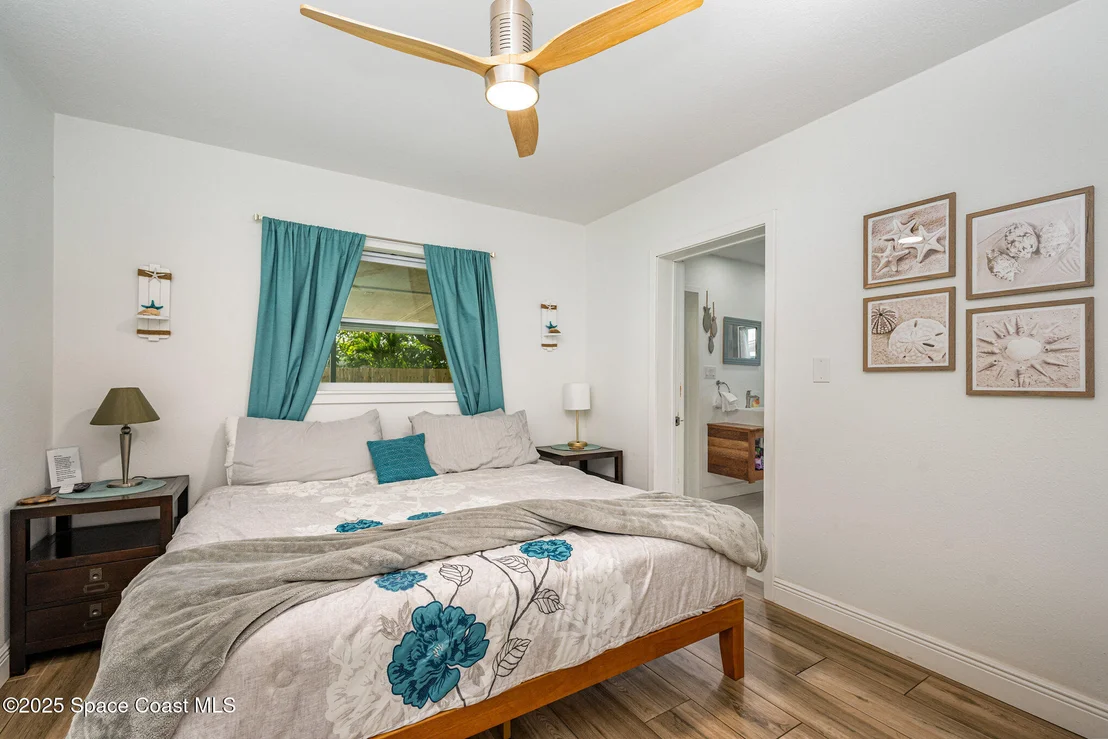 Photo of 113 W Leon Lane