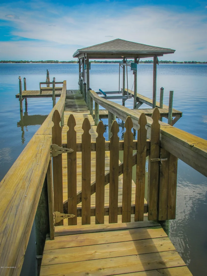 Photo of 1477 Rockledge Drive
