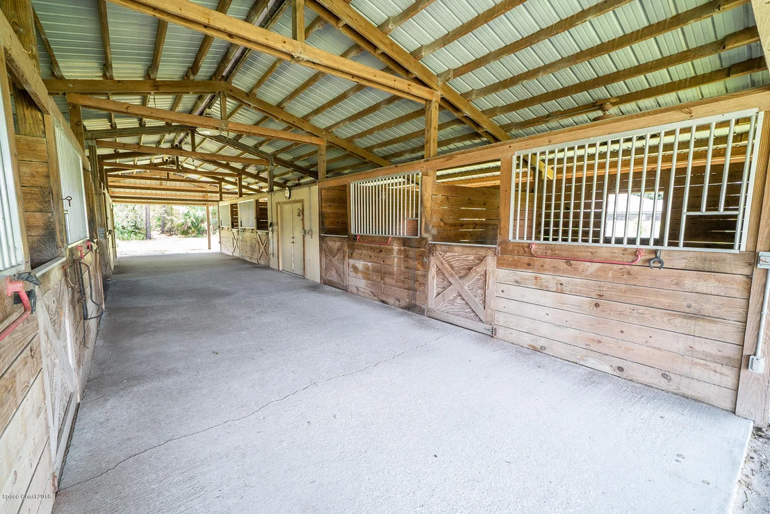 Photo of 2040 Benjamin Road