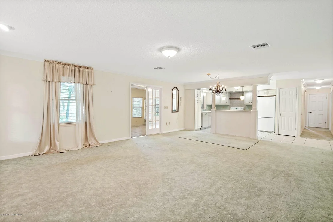 Photo of 1808 Live Oak Drive N