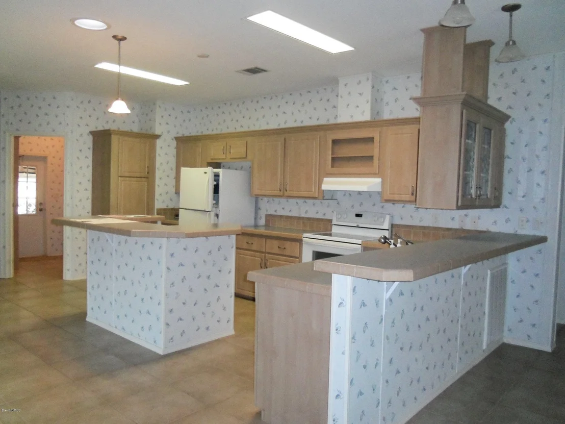 Photo of 475 Outer Drive
