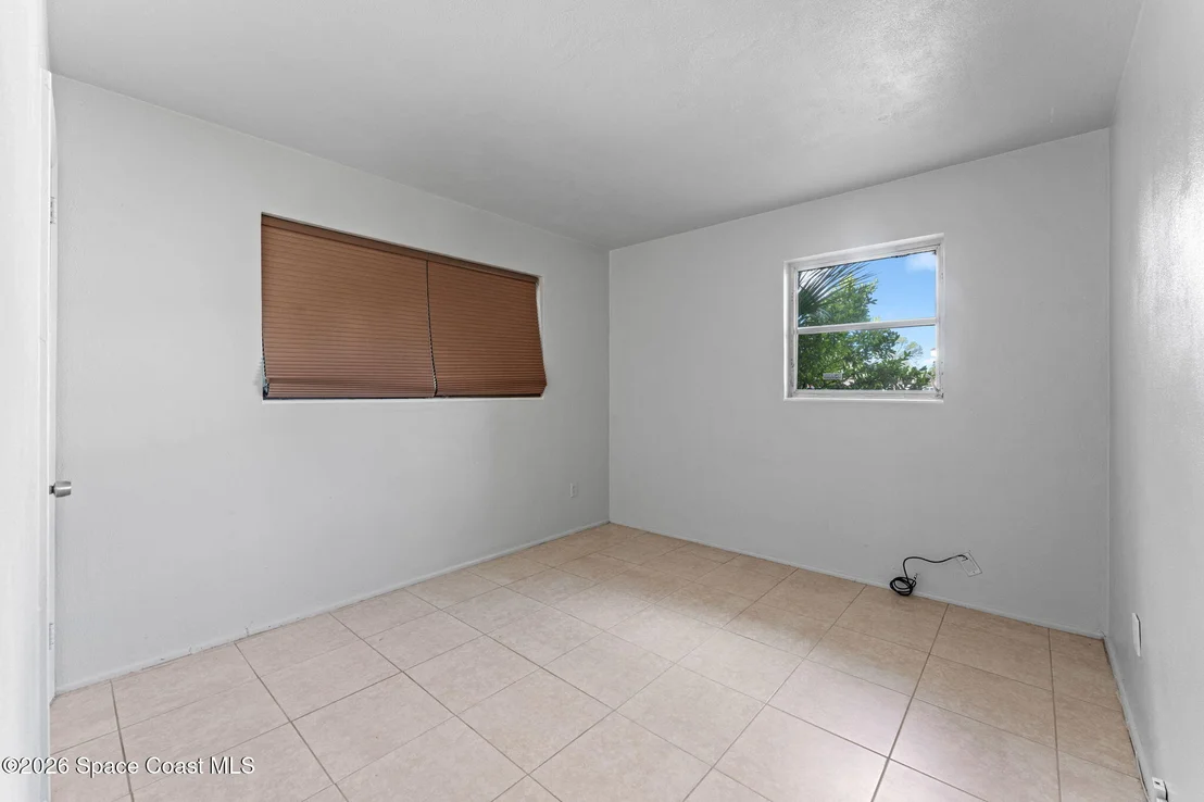 Photo of 1042 Azalea Lane