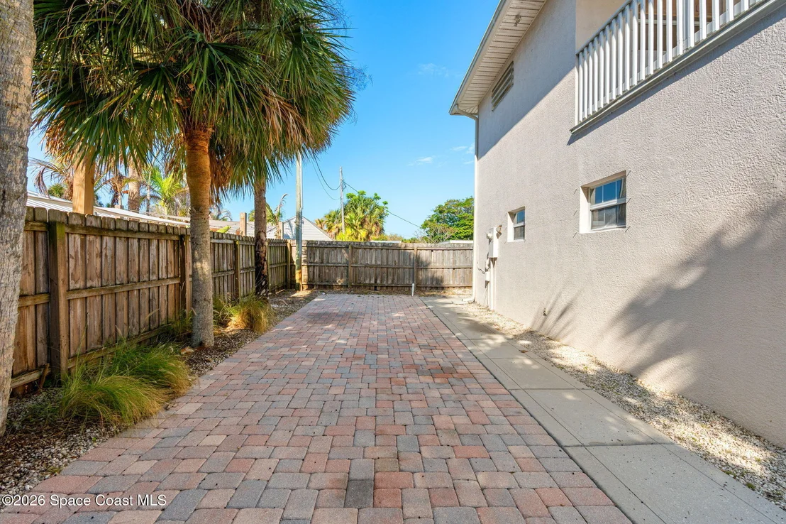 Photo of 301 7th Avenue