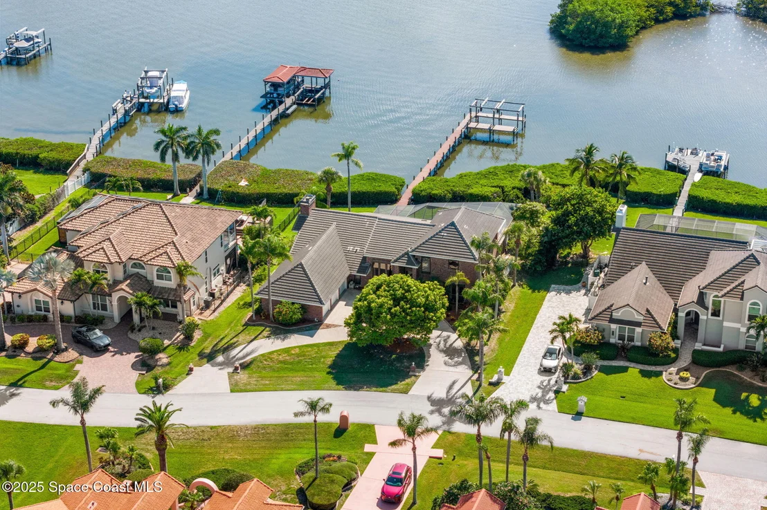 Photo of 418 Lanternback Island Drive