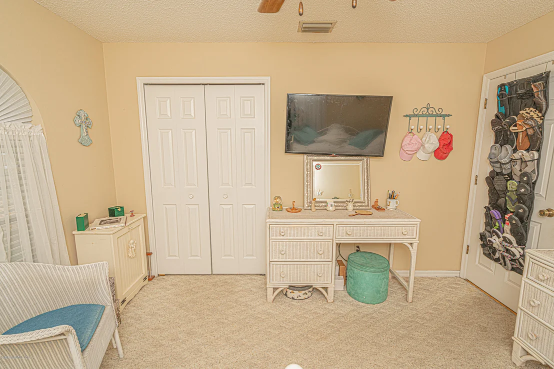 Photo of 843 Landsdowne Drive