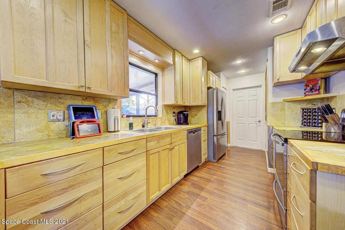 Photo of 6405 Manila Drive