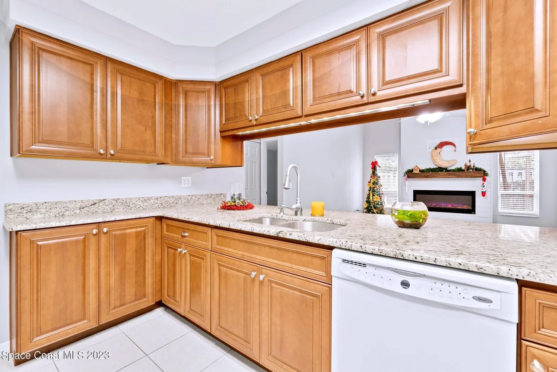 Photo of 921 Osprey Lane