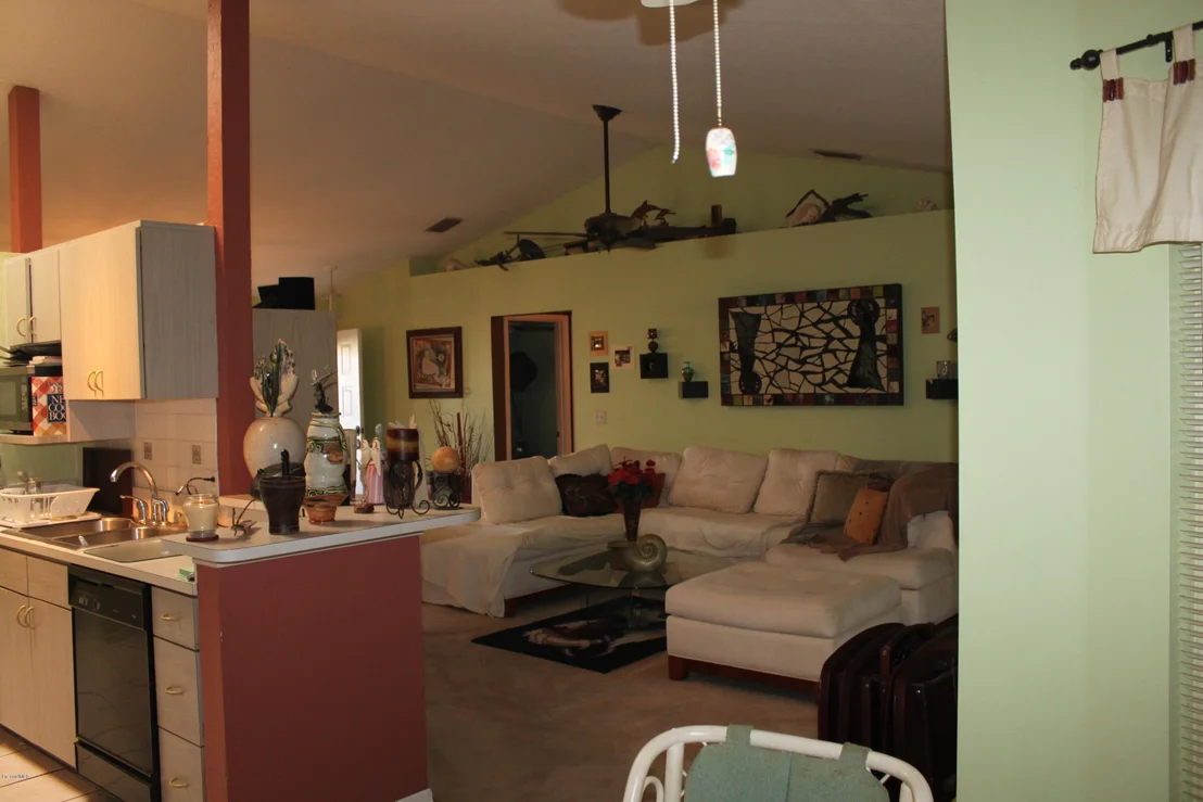 Photo of 125 Cardinal Drive