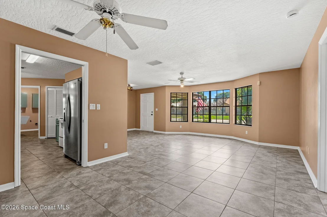 Photo of 950 Whisperpine Drive