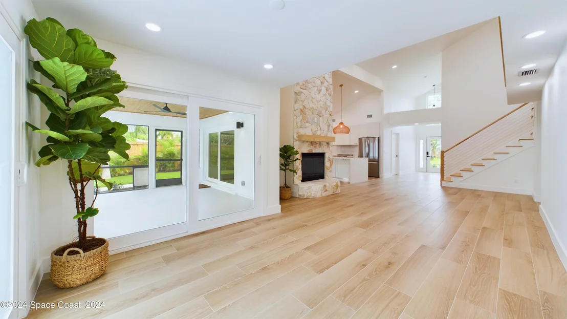 Photo of 396 Riverview Lane