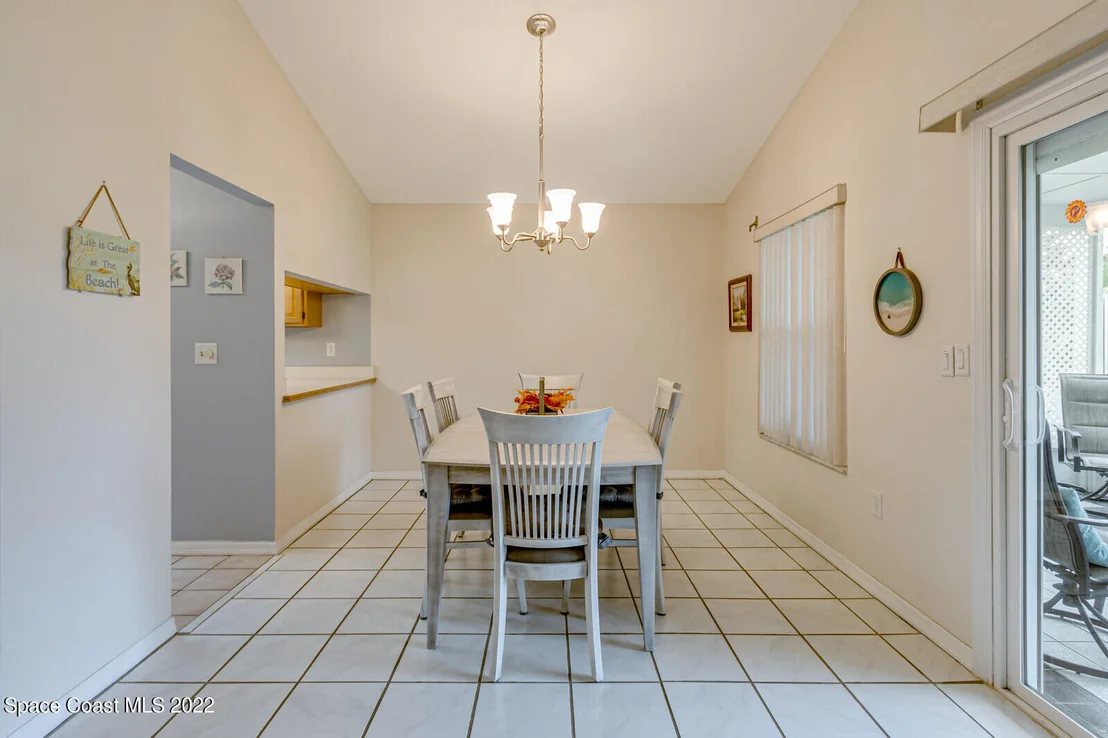 Photo of 984 S Fork Circle