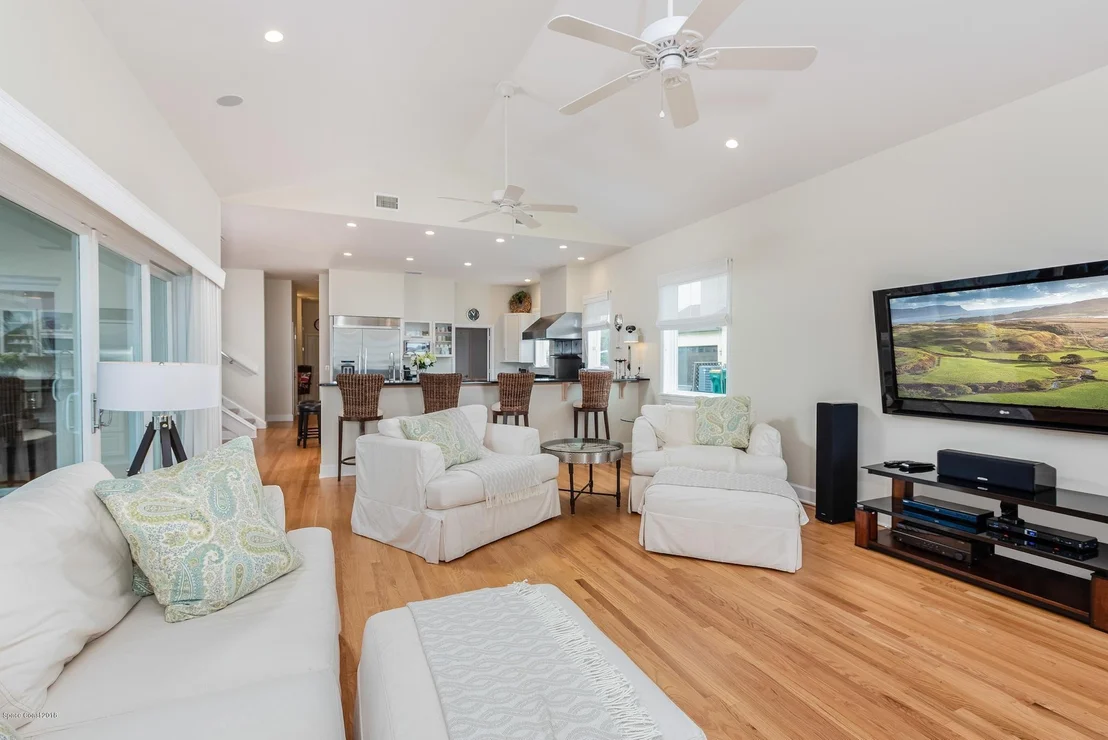 Photo of 538 Lanternback Island Drive