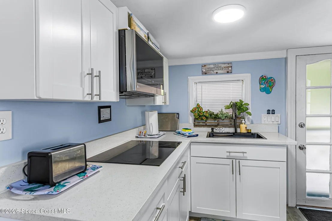 Photo of 329 Pineda Street