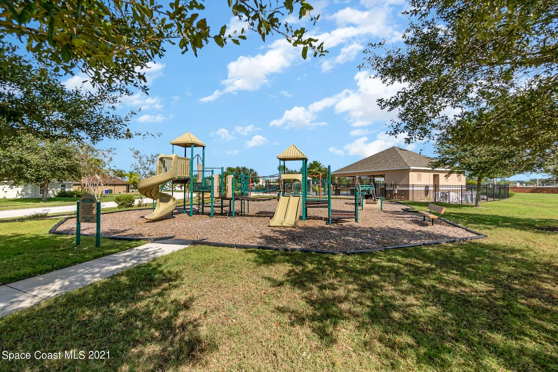 Photo of 3263 Hawthorne Avenue