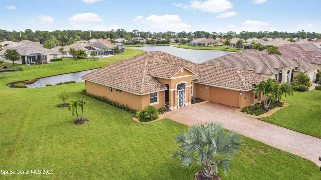 Photo of 7600 Fieldstone Ranch Square