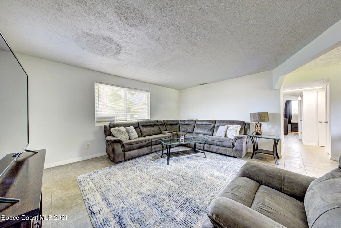 Photo of 1611 Cambridge Drive