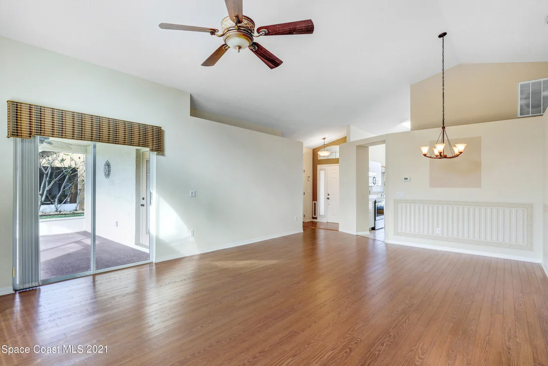Photo of 1003 Pelican Lane