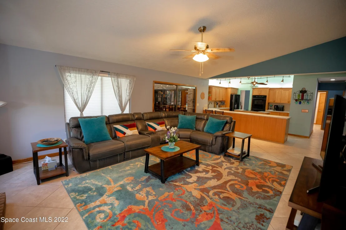 Photo of 525 Sawgrass Circle