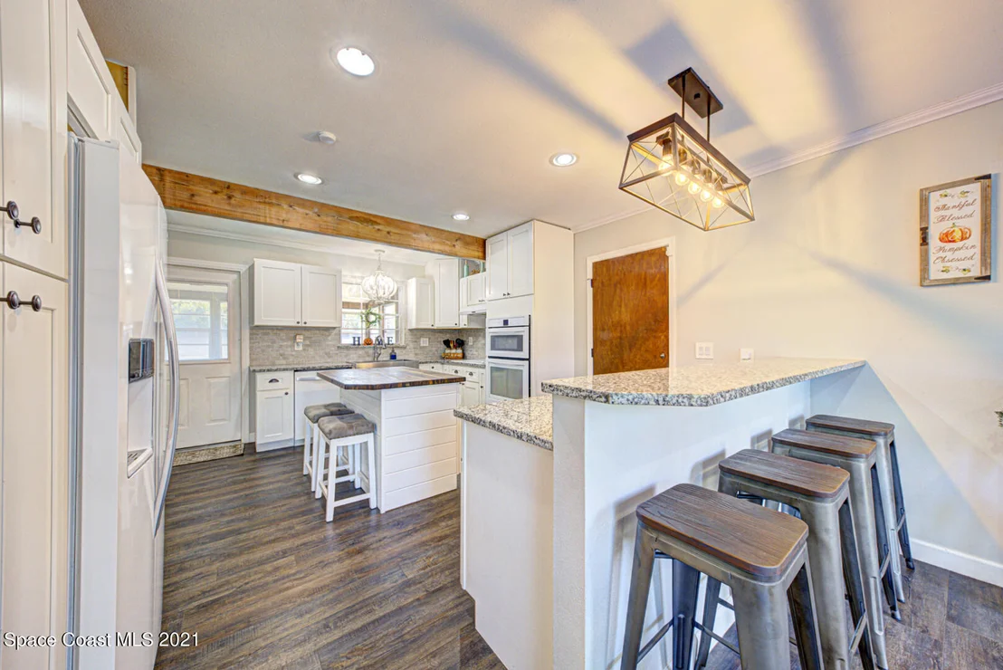 Photo of 200 Saldon Lane