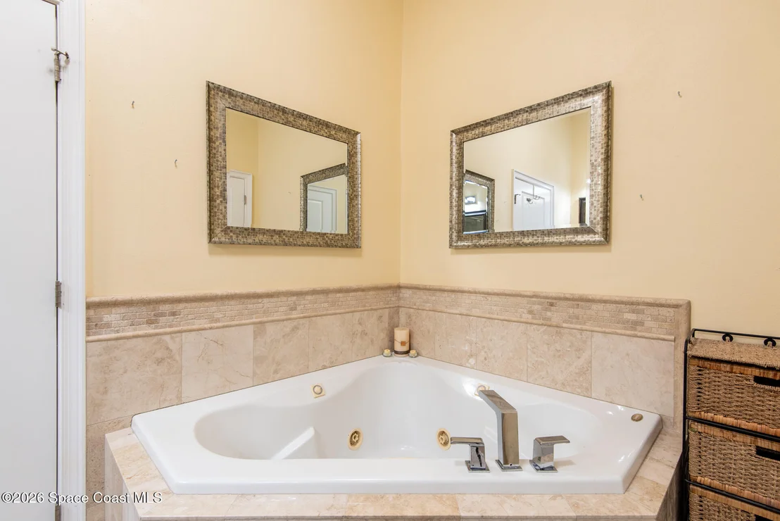 Photo of 2100 Vernon Place