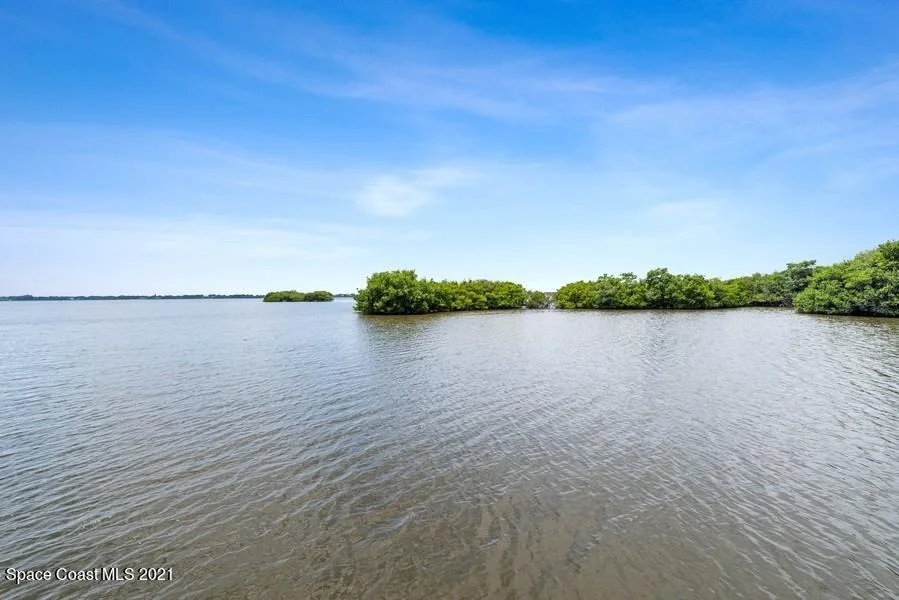 Photo of 412 Lanternback Island Drive