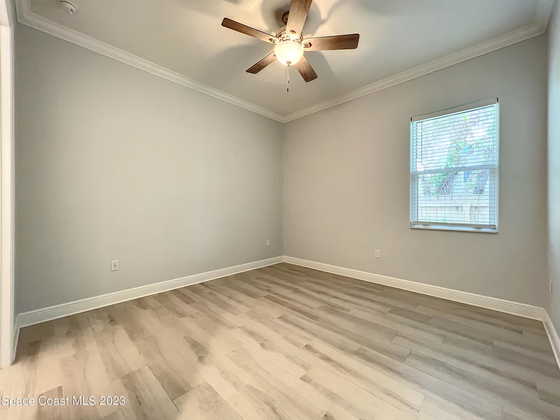 Photo of 6775 Angeles Road