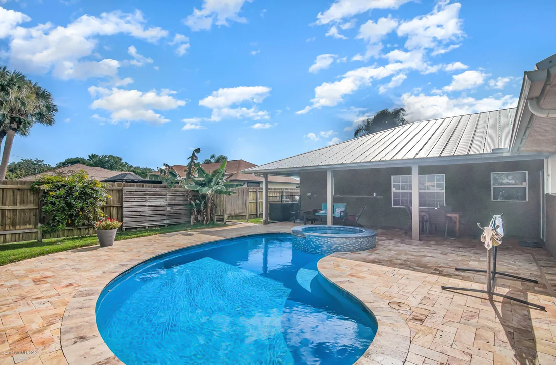 Photo of 779 Carnation Drive