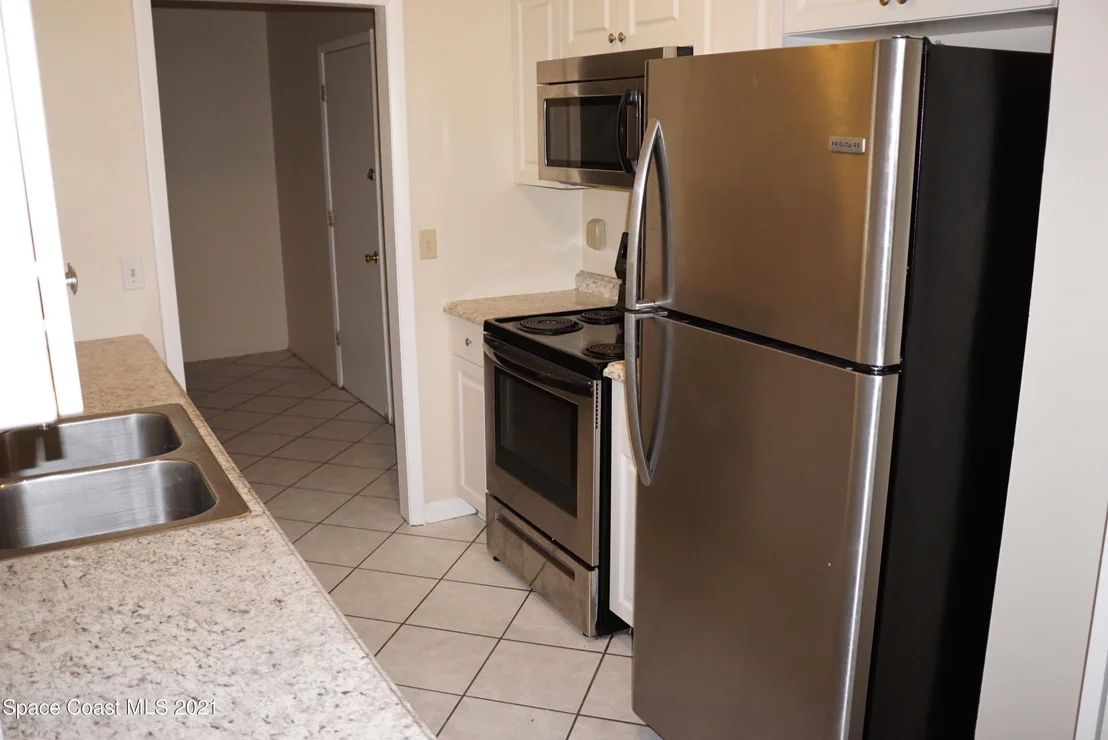 Photo of 1052 Bernice Road