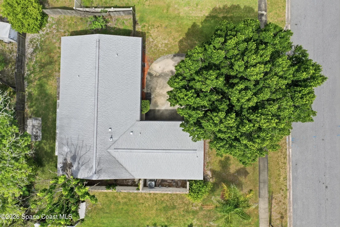 Photo of 1139 Groves Drive