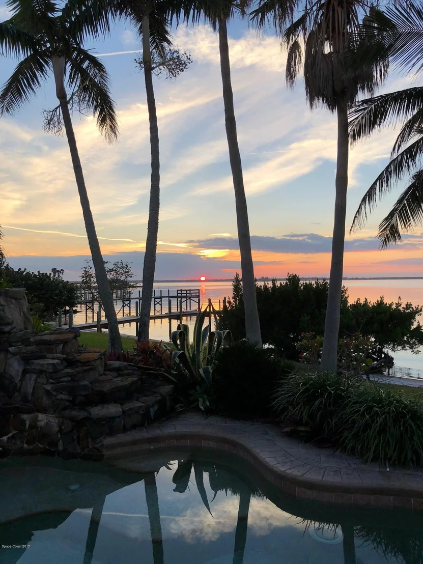 Photo of 333 Island Drive