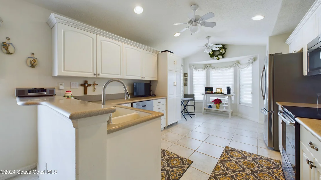 Photo of 2405 Addington Circle