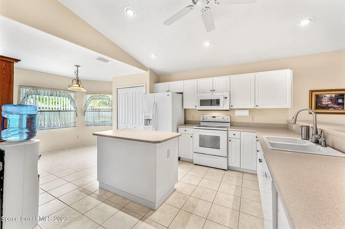 Photo of 1027 Pine Creek Circle NE