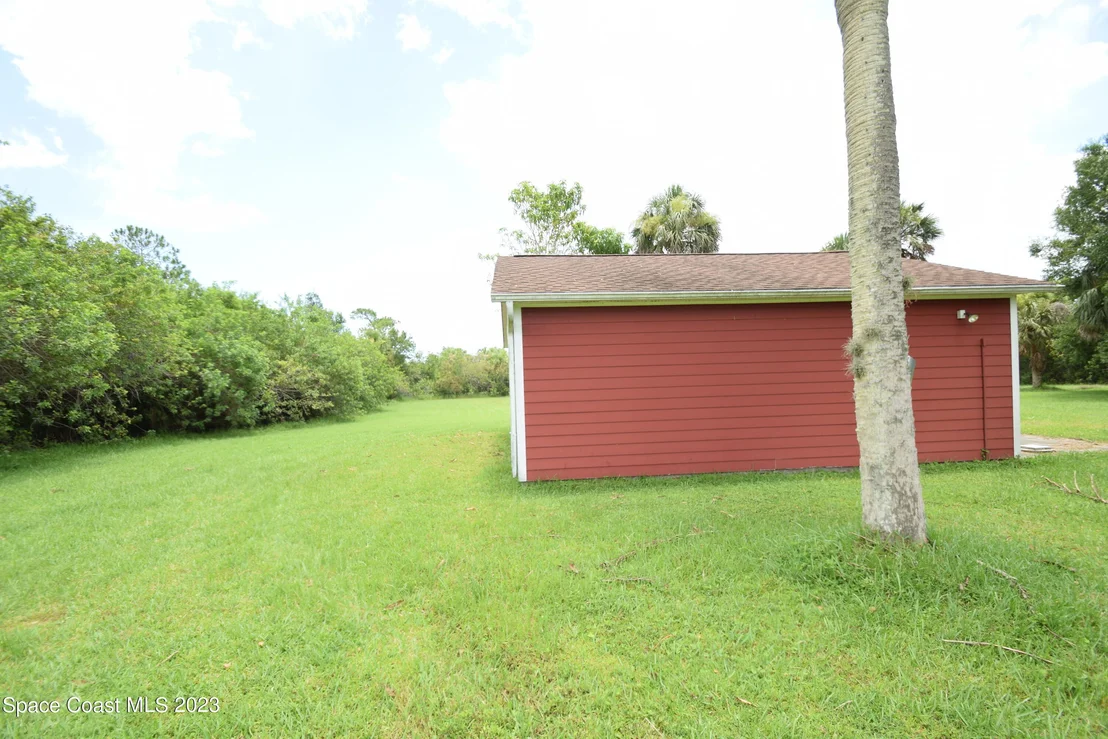 Photo of 2660 Weber Road