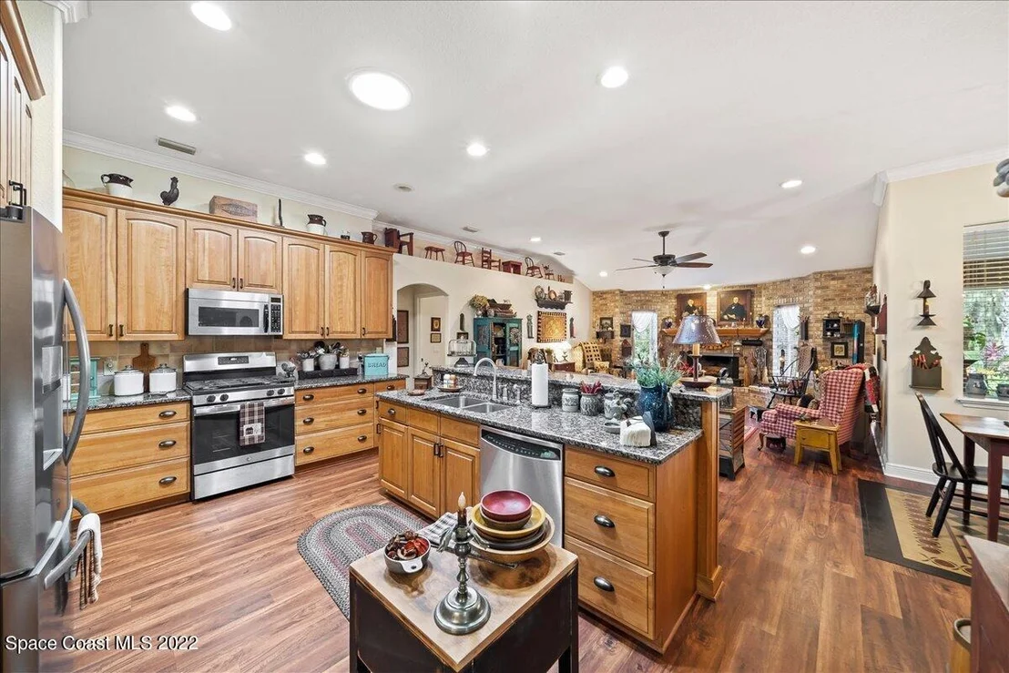 Photo of 2372 Woodfield Circle