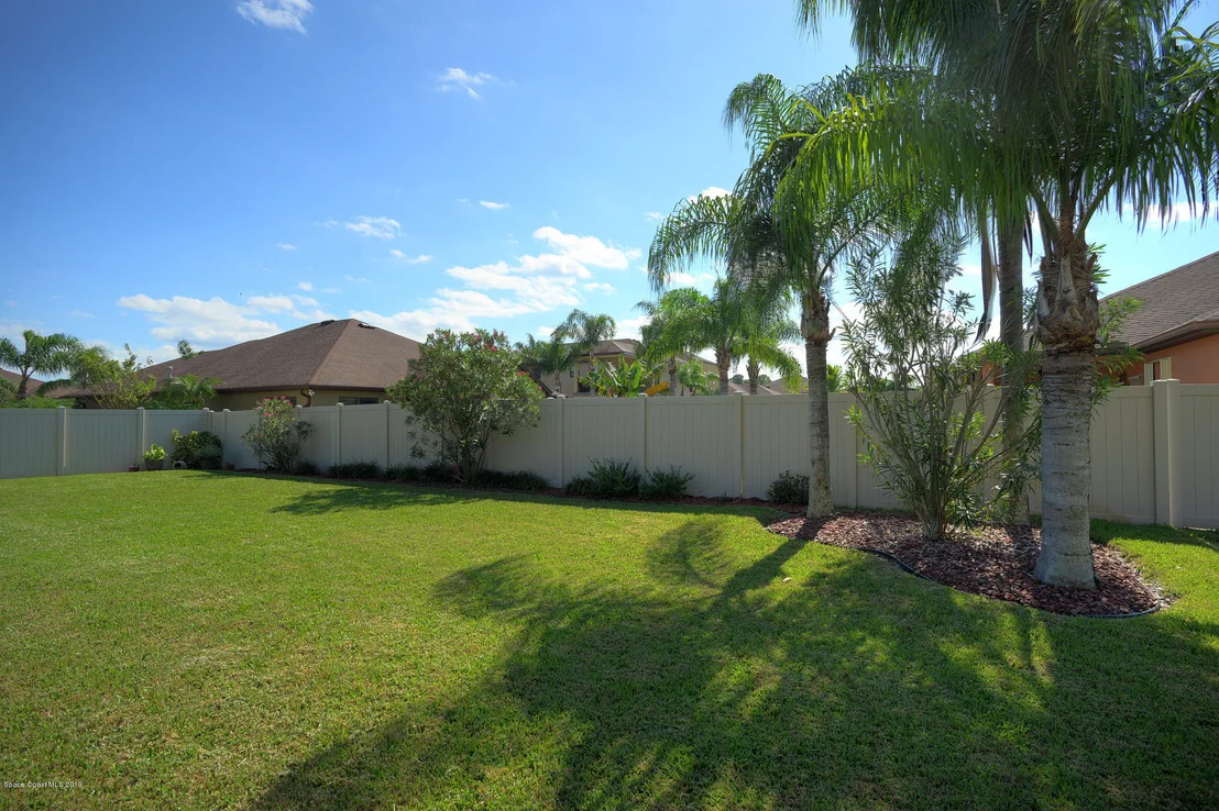Photo of 1345 Talon Way